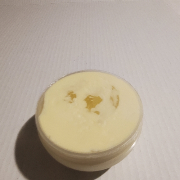 PERLIER BANANA VELOURS BODY CREAM - Picture 4 of 4